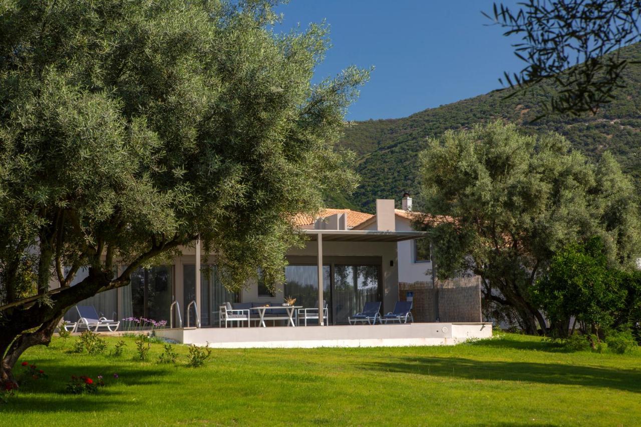Averto Villas With Private Pool ニドリ エクステリア 写真